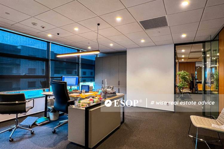 Hyperion Towers 5828.1.99 12