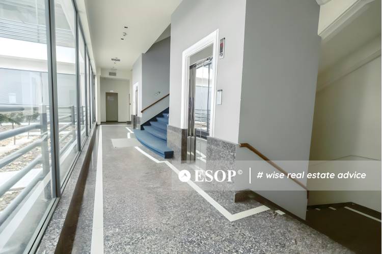 Matrix Office Center 55 7
