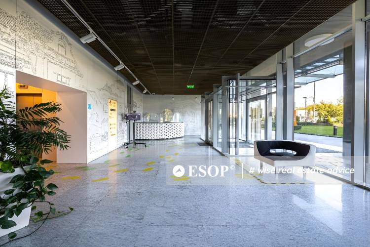 Opera Center 2 11024 8
