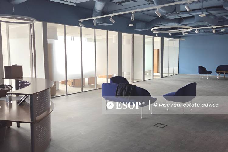 Platinum Business & Convention Center 10052 11