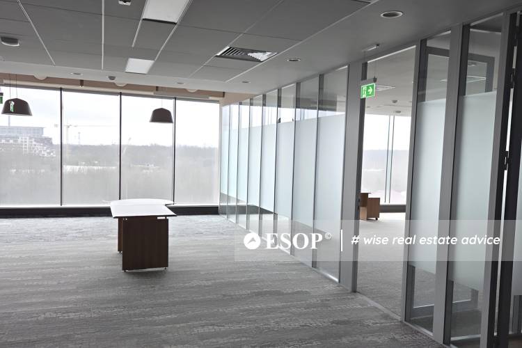 Platinum Business & Convention Center 10052 10