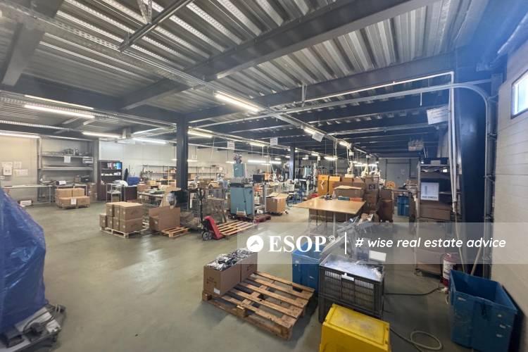 Cladire industriala pentru inchiriere 15500.99 23