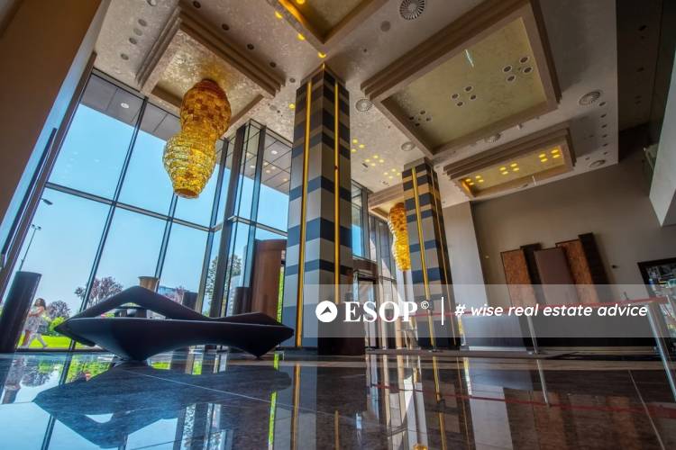 United Business Center 1 13647 2