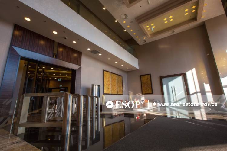 United Business Center 1 13647 10